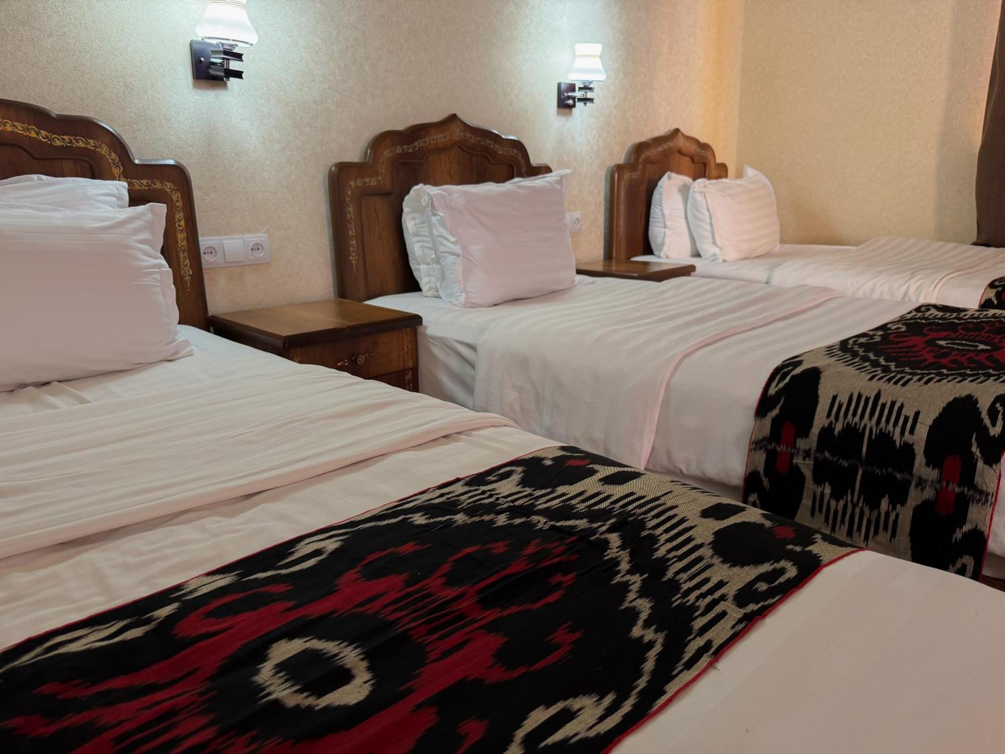 Old Gate Family Guest House Buchara Exterior foto