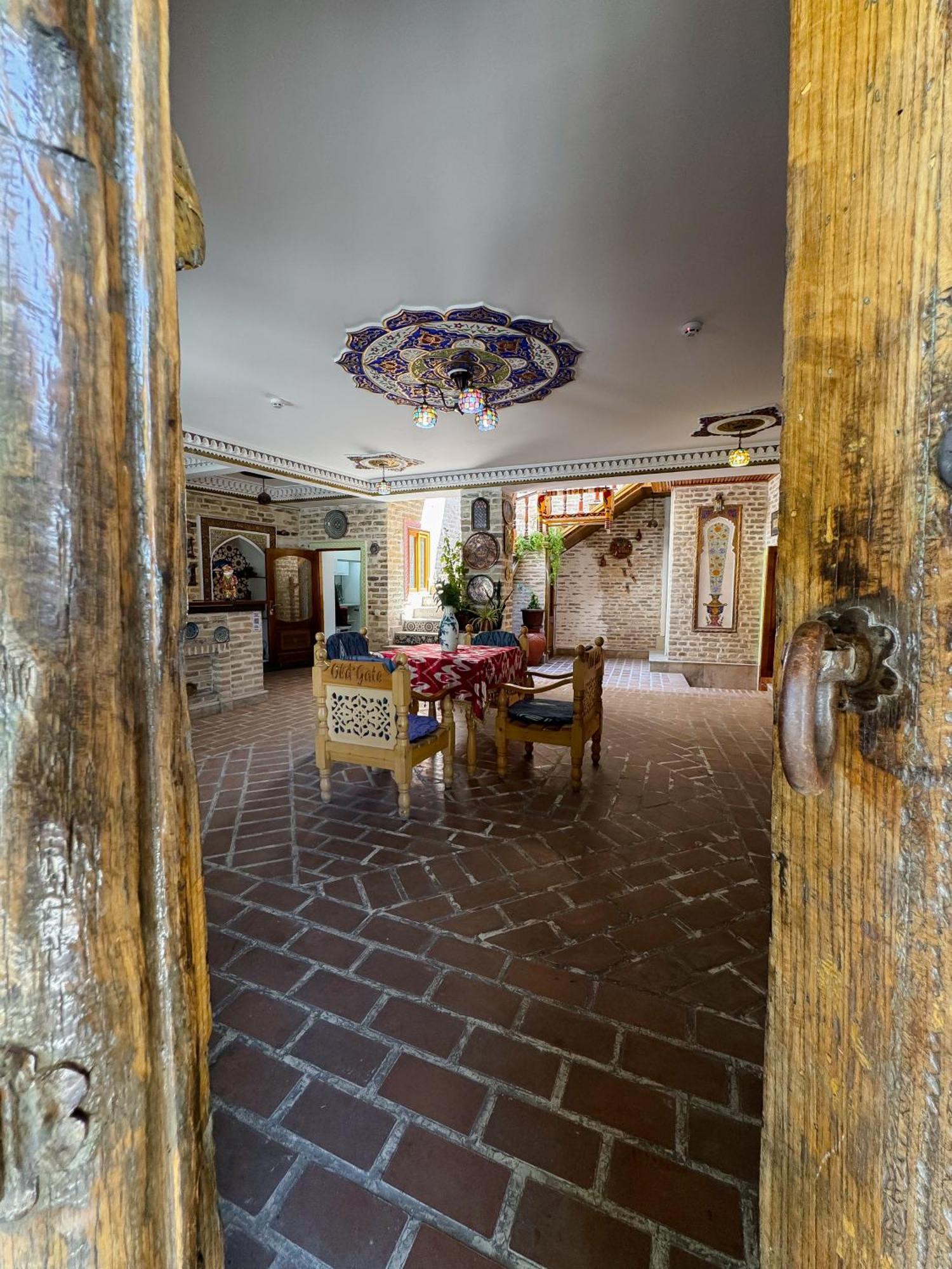 Old Gate Family Guest House Buchara Exterior foto