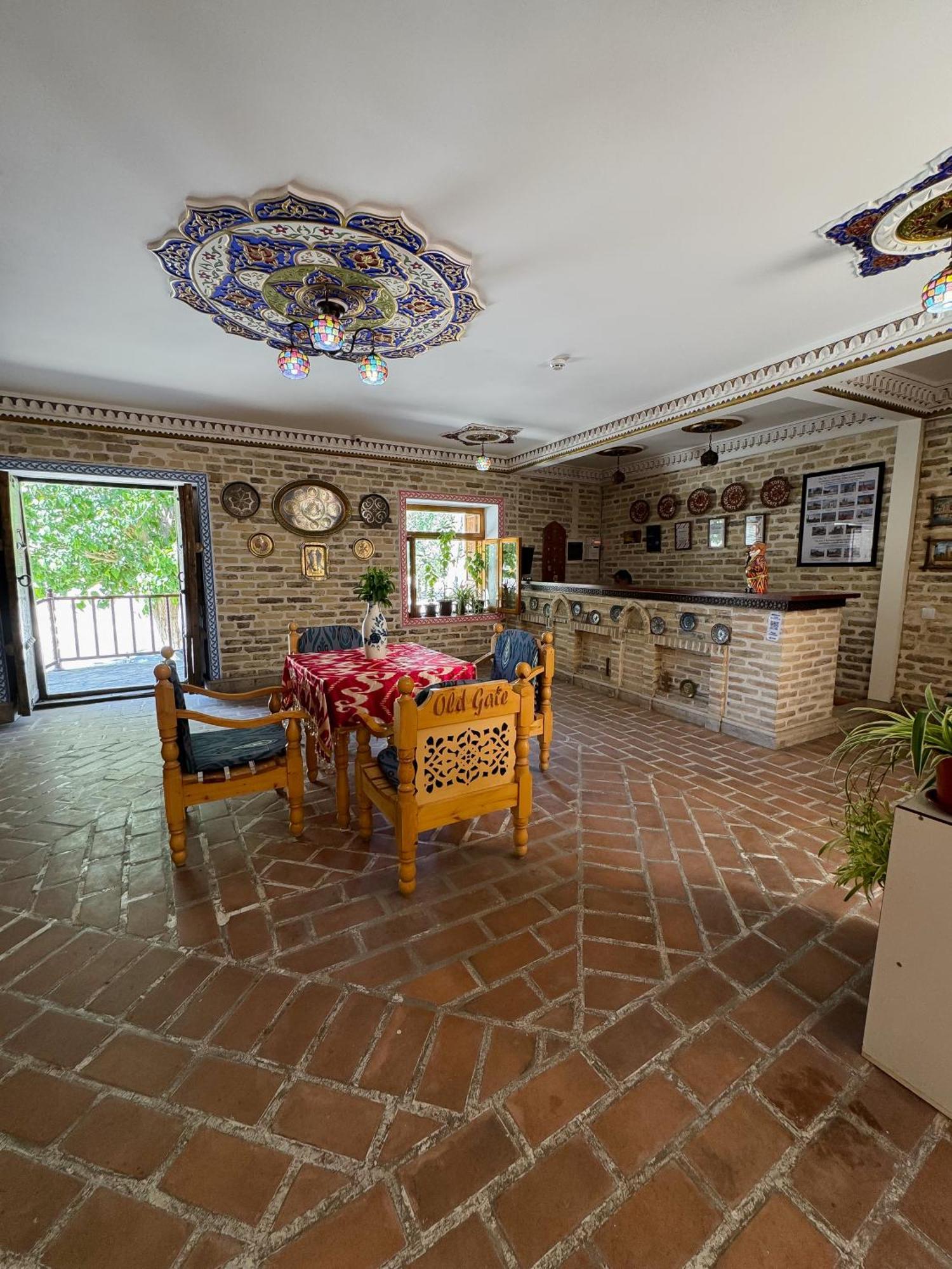 Old Gate Family Guest House Buchara Exterior foto