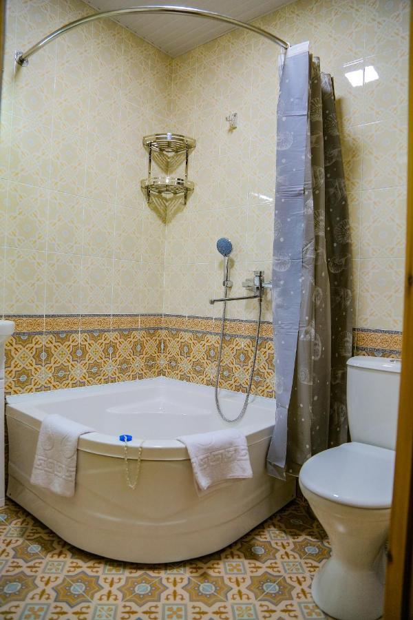 Old Gate Family Guest House Buchara Exterior foto